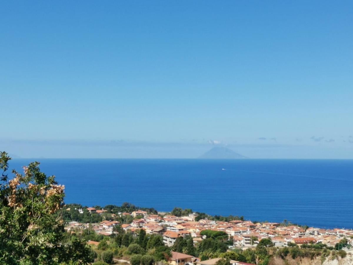 Il Corbezzolo Tropea Residence מראה חיצוני תמונה