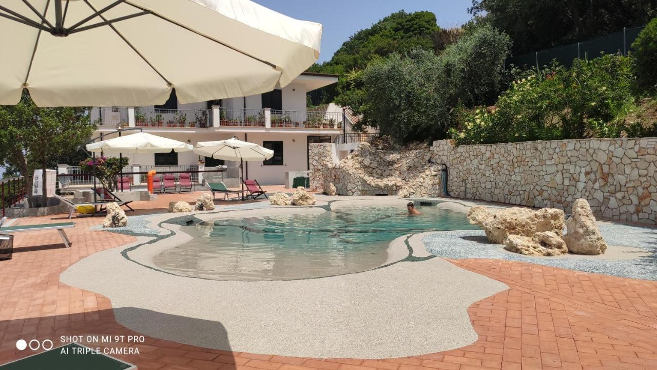 Il Corbezzolo Tropea Residence מראה חיצוני תמונה